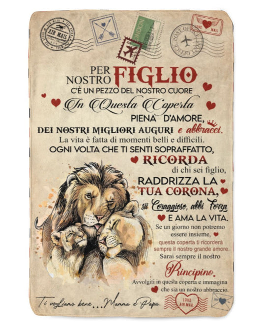 PER NOSTRO FIGLIO C’è un pezzo del nostro cuore in questa coperta piena d’amore Couch Blanket (Printed in the EU)